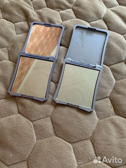 Зеркальце карманное