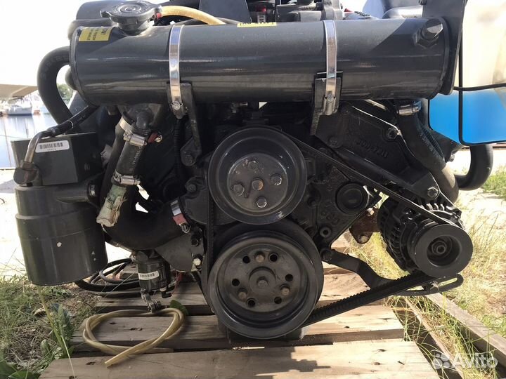 Судовой двигатель marine power 5,7 l