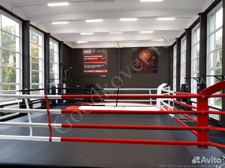 Боксерский ринг 5х5м,с боевой 4х4м на помосте 1 м