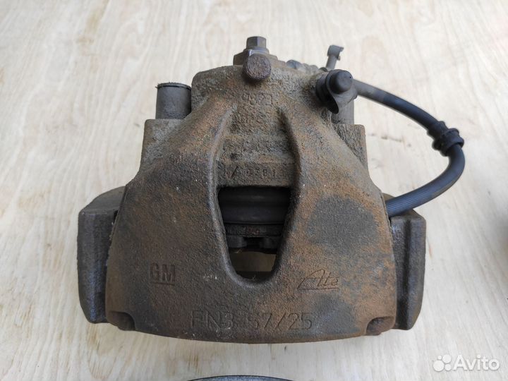 Суппорта диски 308мм на Opel Astra H Zafira B