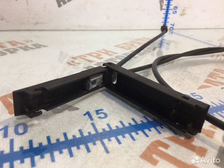 Мерседес С-Класс Трос замка капота