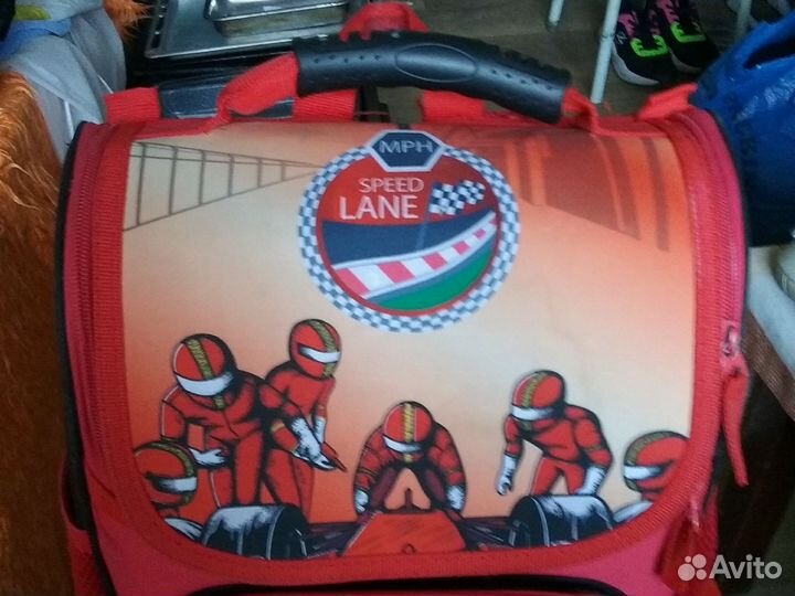 Школьный рюкзак