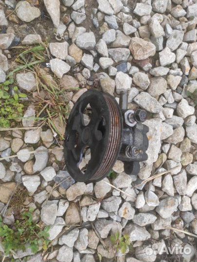 Насос гур Mitsubishi Legnum 1.8