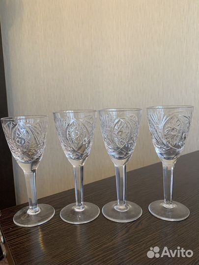 Хрустальные бокалы