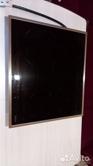 Встраиваемая электрическая панель Haier HHX-C64DFB