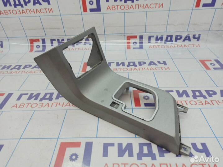 Накладка на кулису кпп Toyota Tundra (XK50) 58843