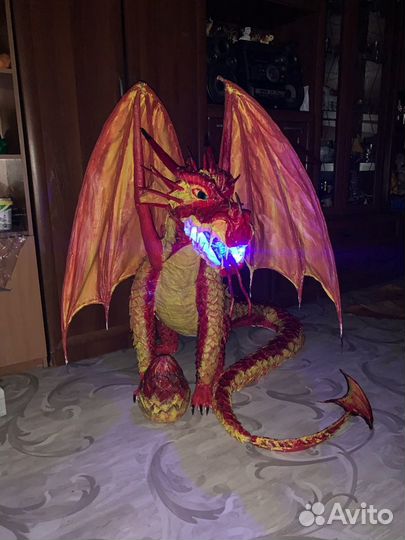 Скульптура Дракона