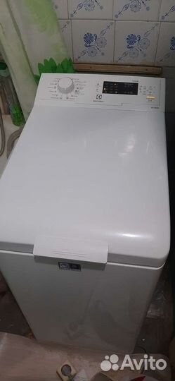 Стиральная машина с вертикальной загр.Electrolux