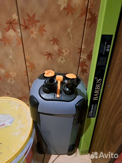 Аквариум с тумбой 240 литров с рыбками