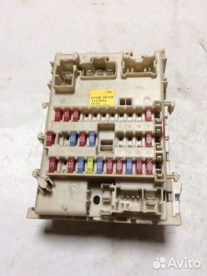 Блок предохранителей Nissan Primera P12 QG16DE