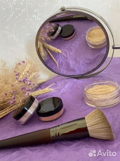Декоративная косметика новая