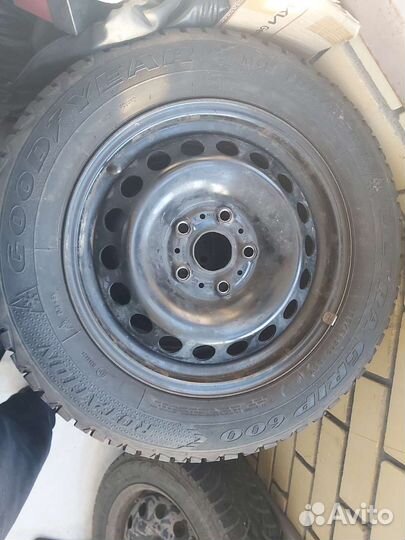 Goodyear Ultragrip 600 195/55 R15