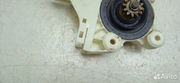 Мотор стеклоподъемника передний правый Ford Focus