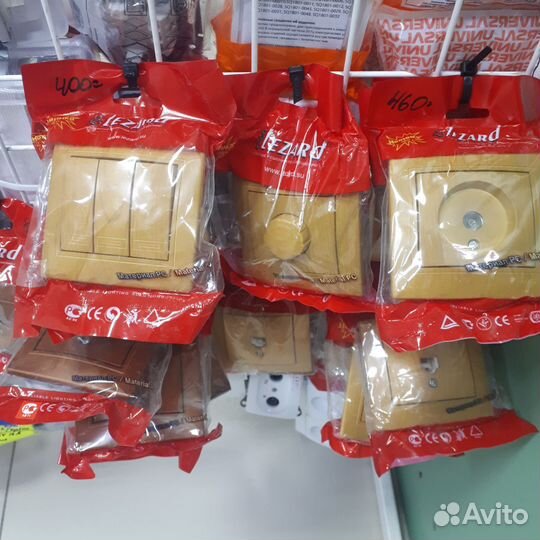 Розетки и выключатели Lezard