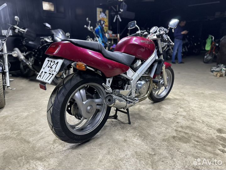 Honda NT 650 bros