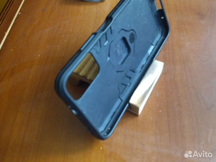 Подставка для телефона из дерева