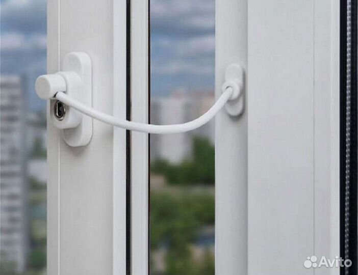 Замок на окна с тросиком, детская безопасность