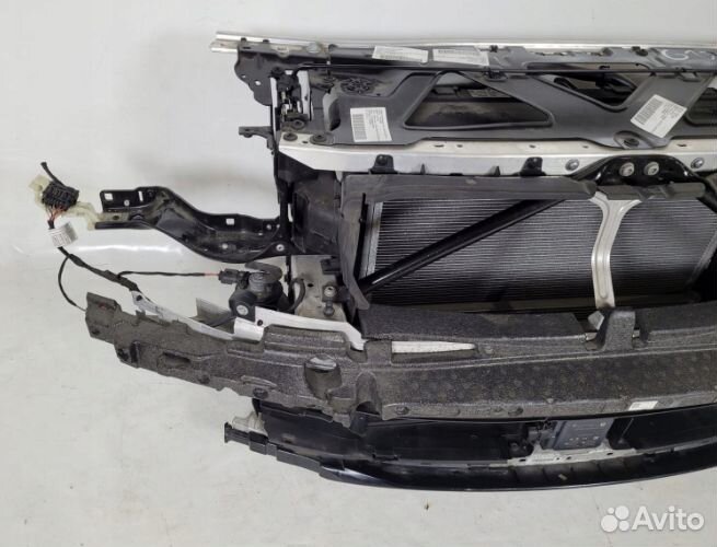 Кассета радиаторов телевизор BMW 7 G11 G12