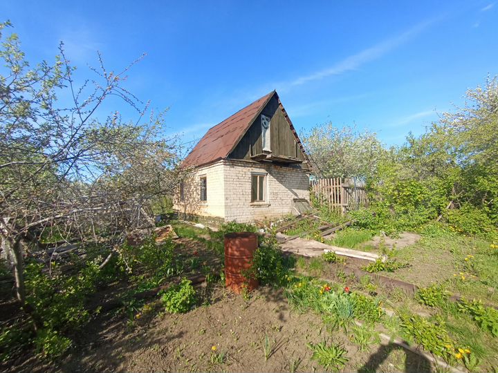 Дача 20 м² на участке 6,5 сот.
