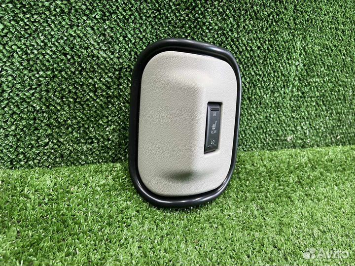 Кнопка подогрева сидений nissan leaf ZE0 EM61 2012