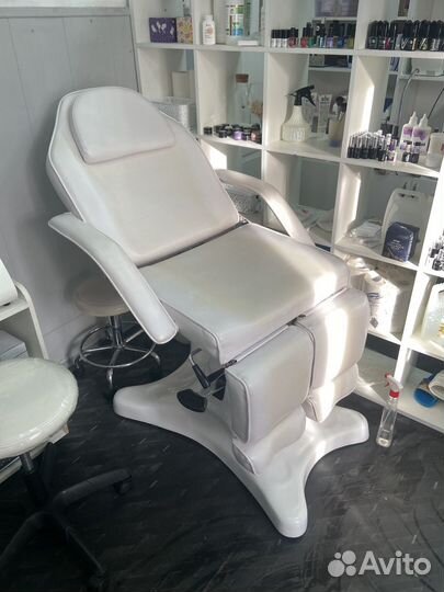 Педикюрное кресло на гидравлике