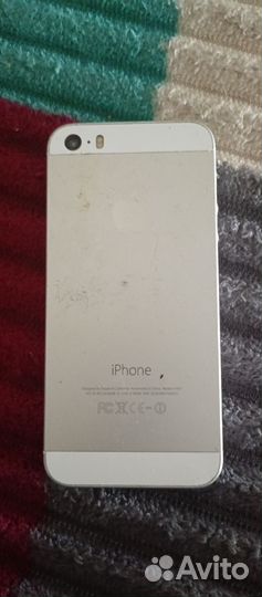 Телефон iPhone 5s