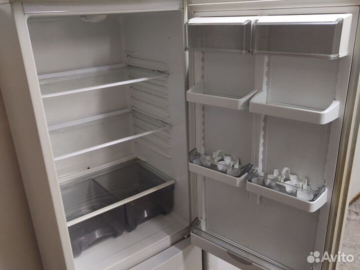 Холодильник атлант бу