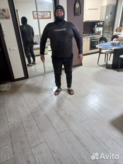 Неопреновый костюм для подводной охоты дайвенга