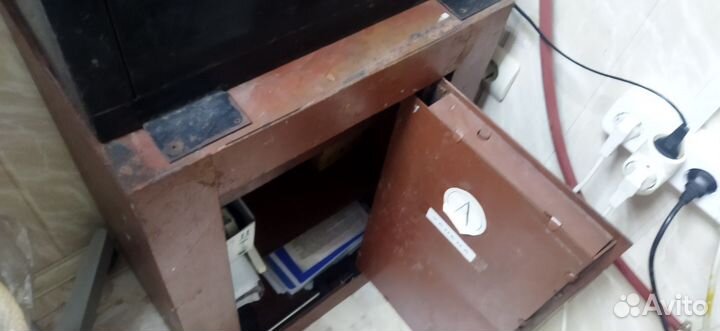 Сейф металлический бу