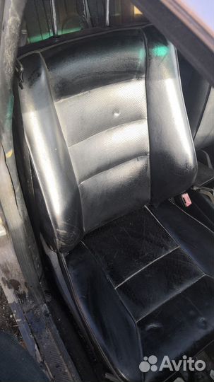 Кожаный салон w124