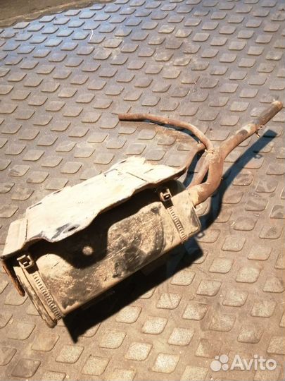 Абсорбер tucson 2004-09