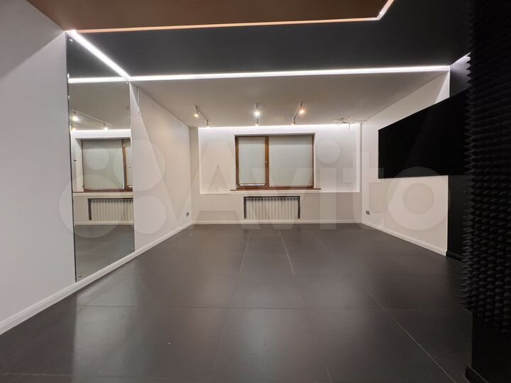 Помещение под офис,салон рядом с юургу 150 м²