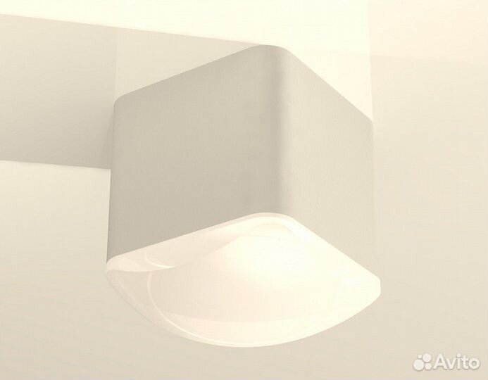 Накладной светильник Ambrella Light XS XS7805041