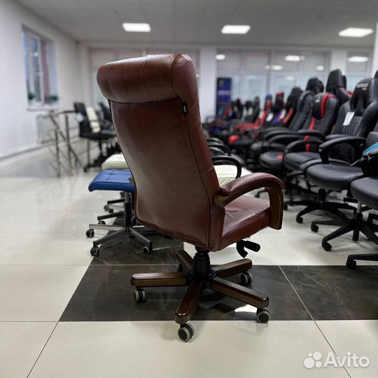 Кресло руководителя Т-9928 (цвета)