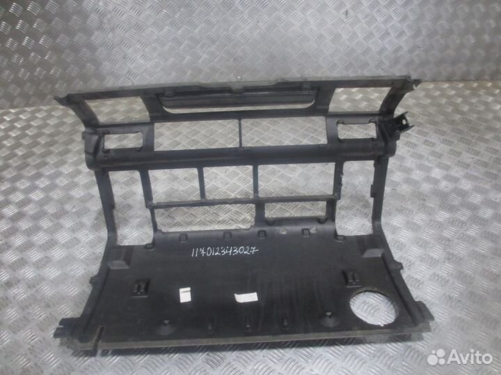 Накладка торпедо MAN 81617016296