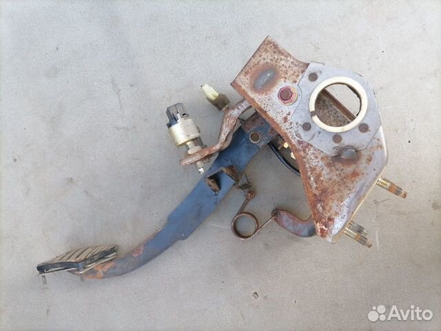 Педаль тормоза для Hyundai Sonata III 1996-1998