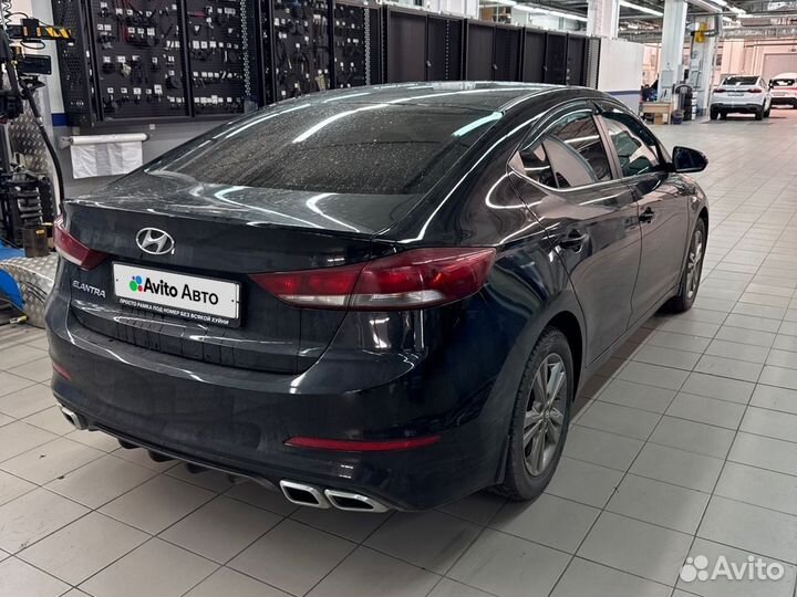 Hyundai Elantra 1.6 AT, 2016, 118 136 км