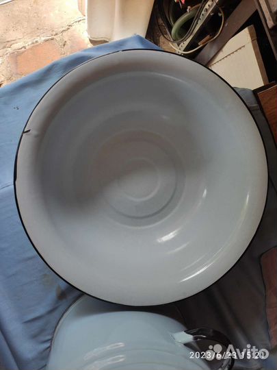 Таз, чайник фарфоровый, онисотейник