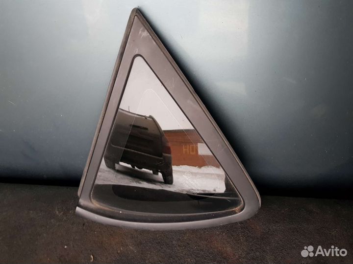 Форточка задняя левая Солярис 1 хэтчбек