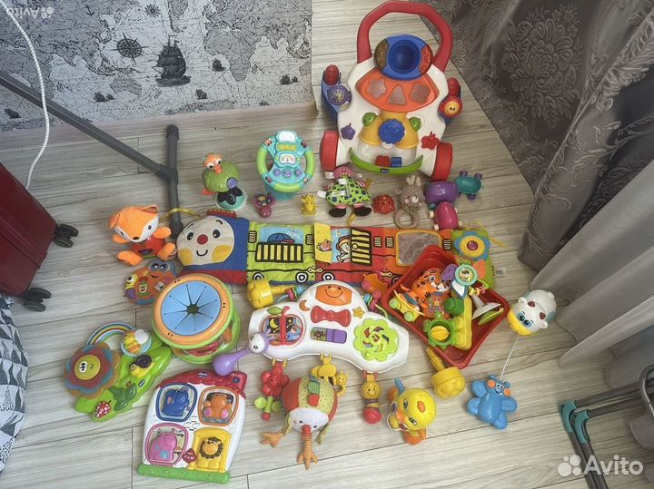 Игрушки для малышей Chicco