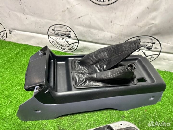 Консоль кпп Toyota Land Cruiser Prado VZJ90 5VZ-FE