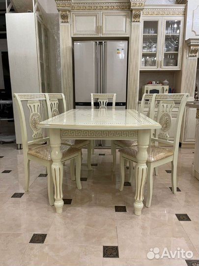 Стол кухонный раздвижной и Стулья