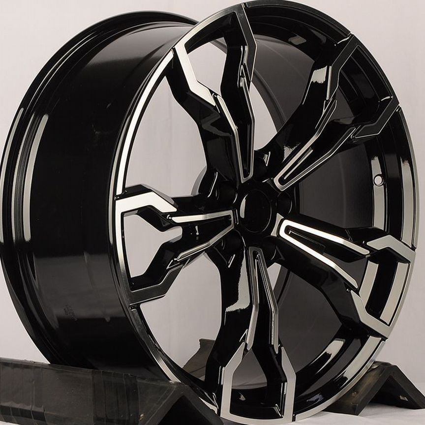 Литые диски Koko Kuture 8×R20 5×112