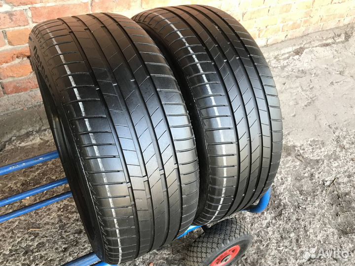 Bridgestone Turanza T005 255/40 R18