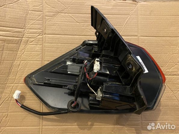 Фонарь в крыло правый Nissan X-Trail T-32 rest