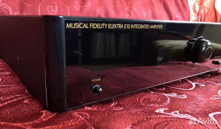 Полный усилитель musical fidelity electra E10