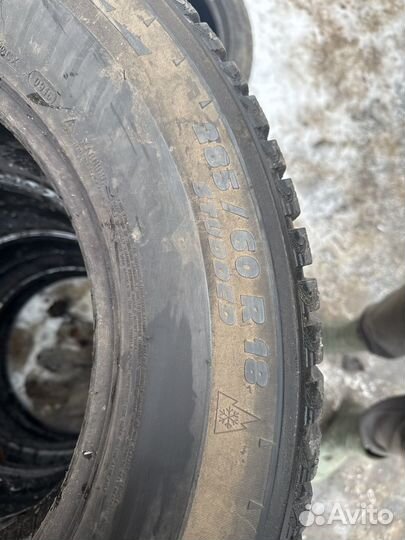 Michelin Agilis X-Ice North 285/60 R18