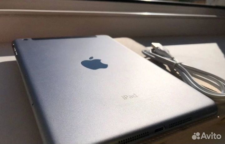 iPad mini 3 LTE 16гб Идеал