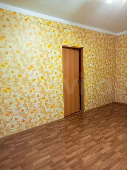 3-к. квартира, 70 м², 3/3 эт.