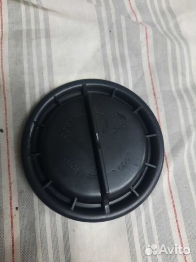 W204 Mercedes крышка фары